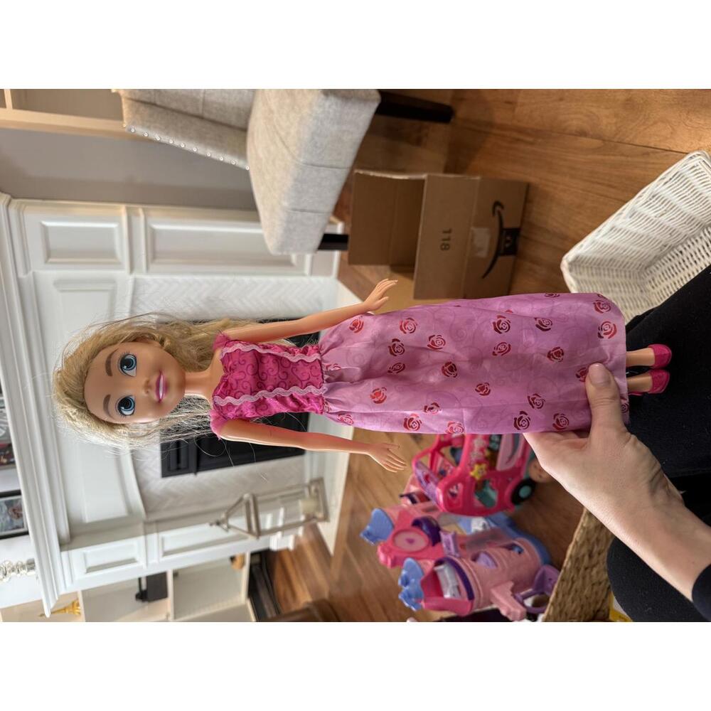 Zuru Sparkle Girlz Princess Doll Pink Dress